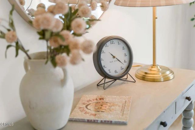 242 E Mcfarlane Drive, Ventura, CA 93001