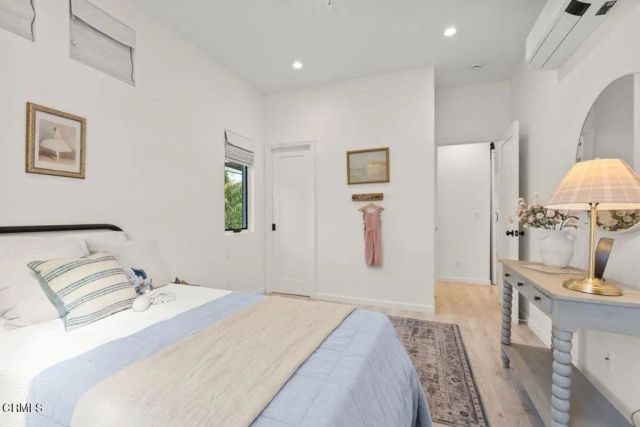 242 E Mcfarlane Drive, Ventura, CA 93001