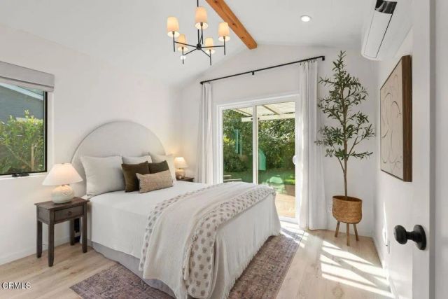 242 E Mcfarlane Drive, Ventura, CA 93001