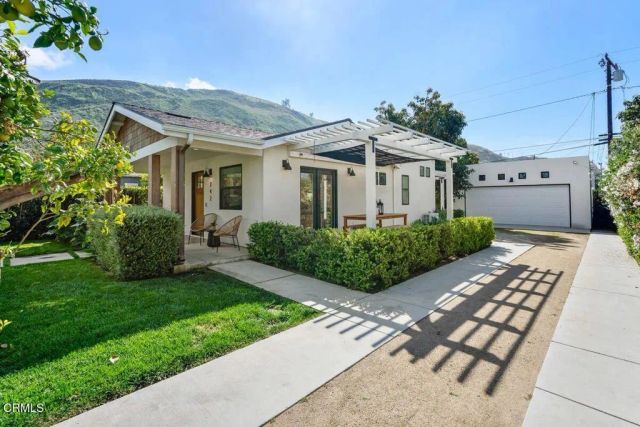 242 E Mcfarlane Drive, Ventura, CA 93001