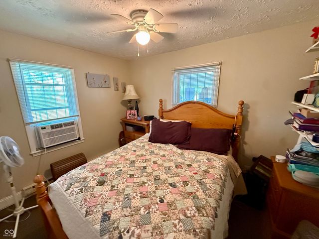 5028 Columbus Avenue, Anderson, IN 46013