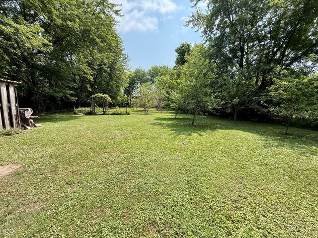 5028 Columbus Avenue, Anderson, IN 46013