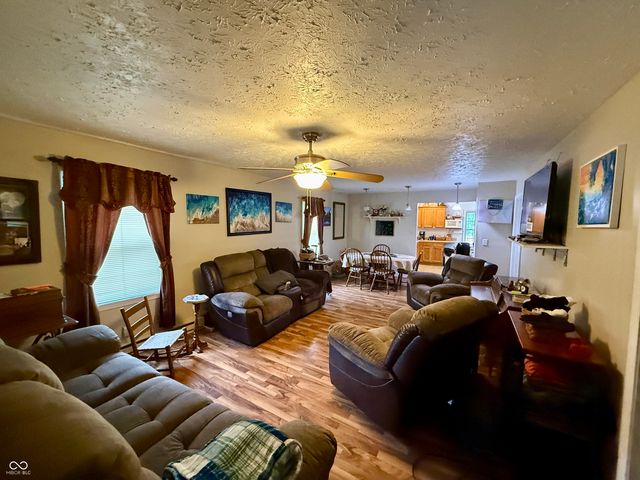 5028 Columbus Avenue, Anderson, IN 46013
