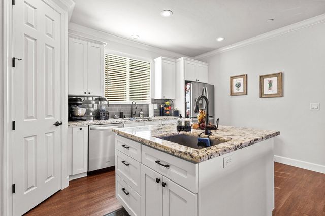 6180 Lucca Trail, Redding, CA 96003