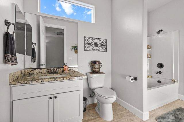 6180 Lucca Trail, Redding, CA 96003