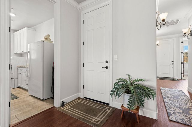 6180 Lucca Trail, Redding, CA 96003