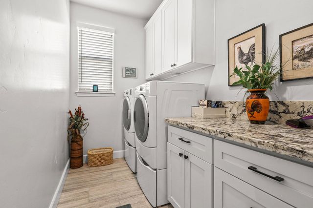 6180 Lucca Trail, Redding, CA 96003