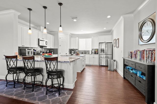 6180 Lucca Trail, Redding, CA 96003