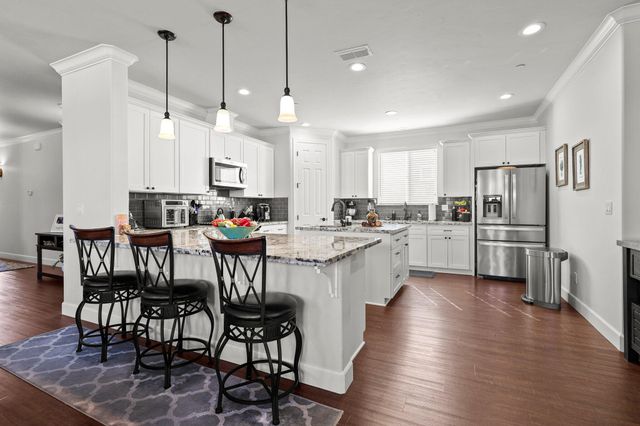 6180 Lucca Trail, Redding, CA 96003