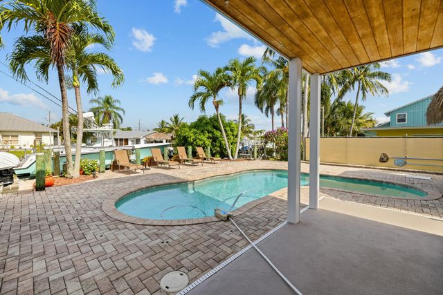 1359 SW Dyer Point Road, Palm City, FL 34990
