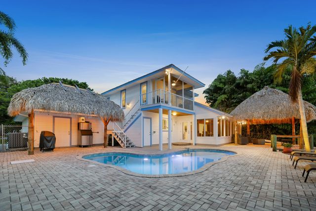 1359 SW Dyer Point Road, Palm City, FL 34990