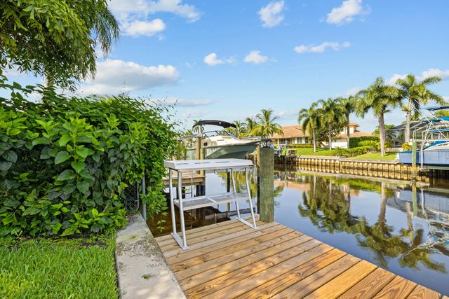 1359 SW Dyer Point Road, Palm City, FL 34990