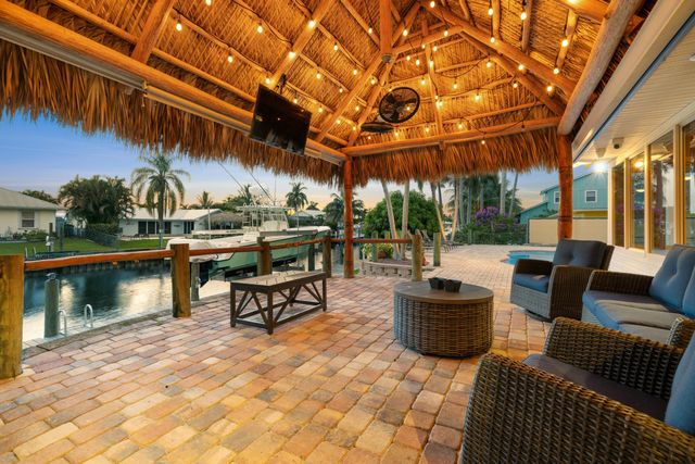 1359 SW Dyer Point Road, Palm City, FL 34990
