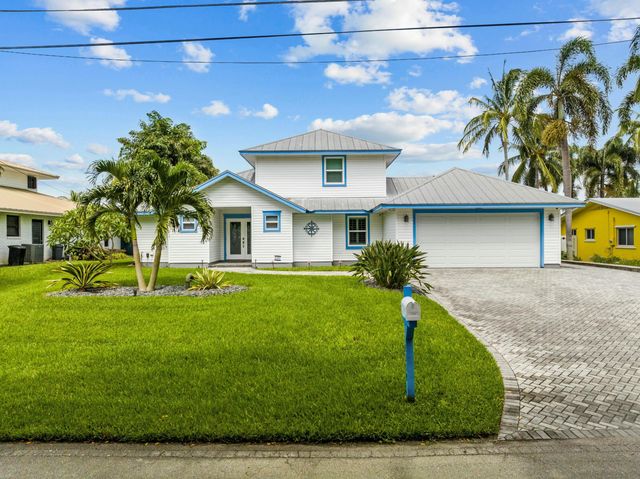 1359 SW Dyer Point Road, Palm City, FL 34990