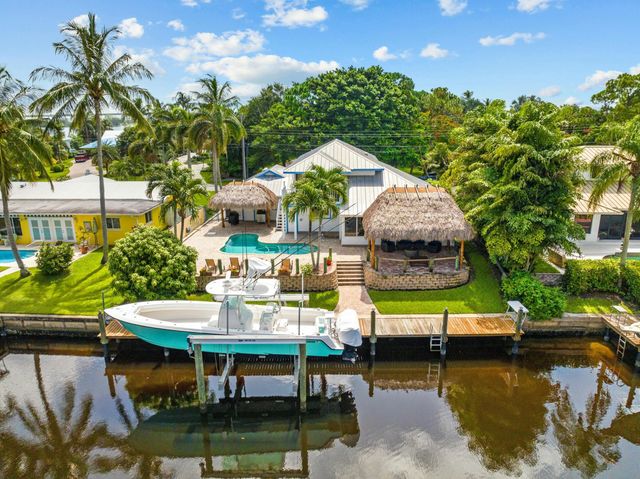 1359 SW Dyer Point Road, Palm City, FL 34990