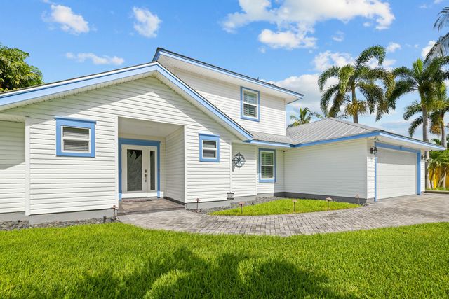 1359 SW Dyer Point Road, Palm City, FL 34990