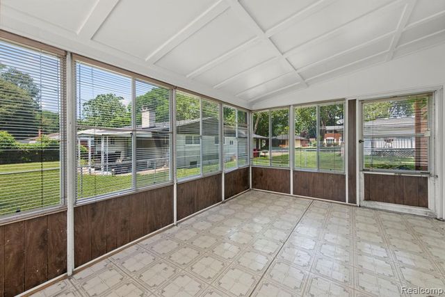 19079 Dorset Street, Southfield, MI 48075