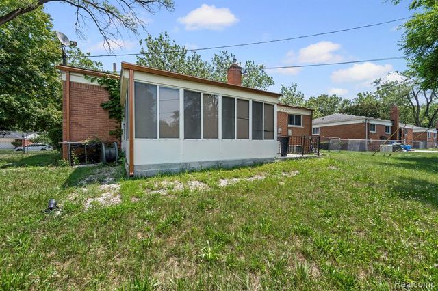 19079 Dorset Street, Southfield, MI 48075