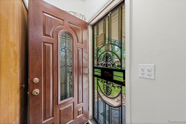 19079 Dorset Street, Southfield, MI 48075