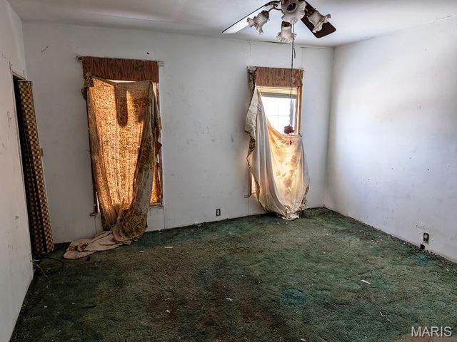 4943 Genevieve Avenue, St Louis, MO 63120