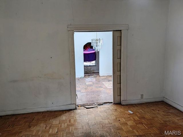 4943 Genevieve Avenue, St Louis, MO 63120