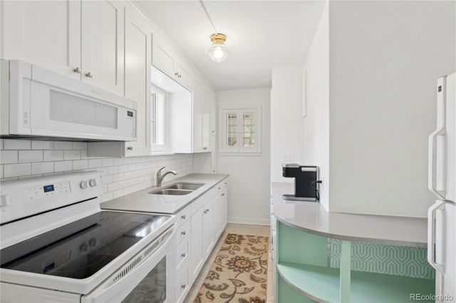 2333 N Glencoe Street, Denver, CO 80207