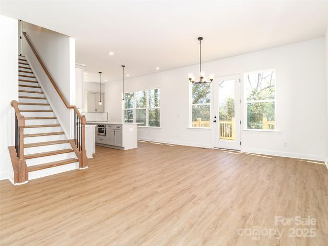 2501 ELON Street, Charlotte, NC 28208