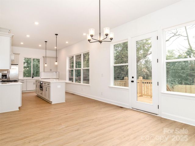 2501 ELON Street, Charlotte, NC 28208