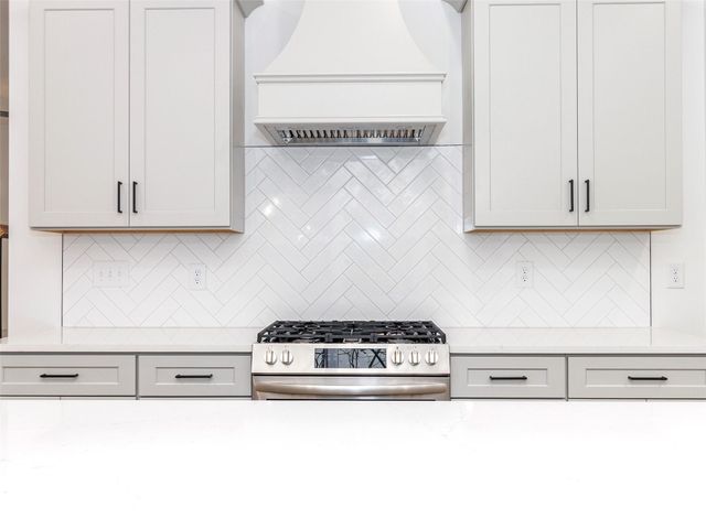 2501 ELON Street, Charlotte, NC 28208