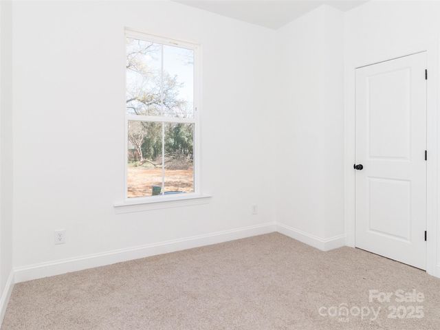 2501 ELON Street, Charlotte, NC 28208