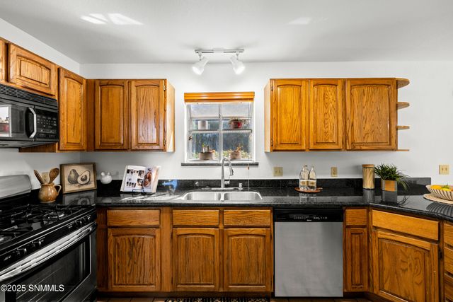 2486 Cheyenne Drive, Las Cruces, NM 88011