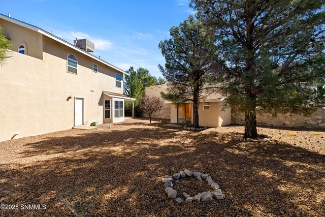 2486 Cheyenne Drive, Las Cruces, NM 88011