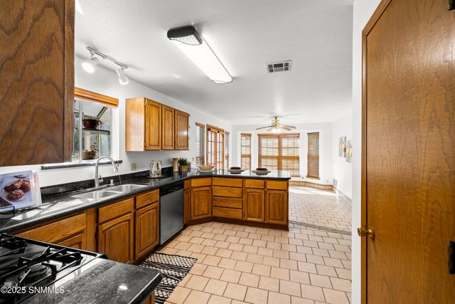 2486 Cheyenne Drive, Las Cruces, NM 88011