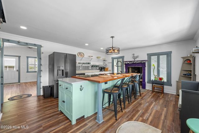 513 Broad Street, Oriental, NC 28571