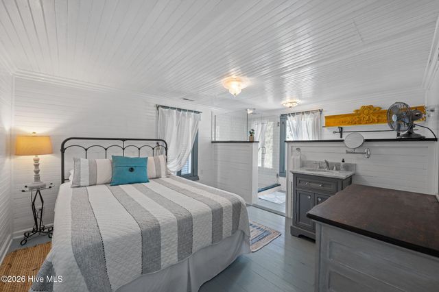 513 Broad Street, Oriental, NC 28571