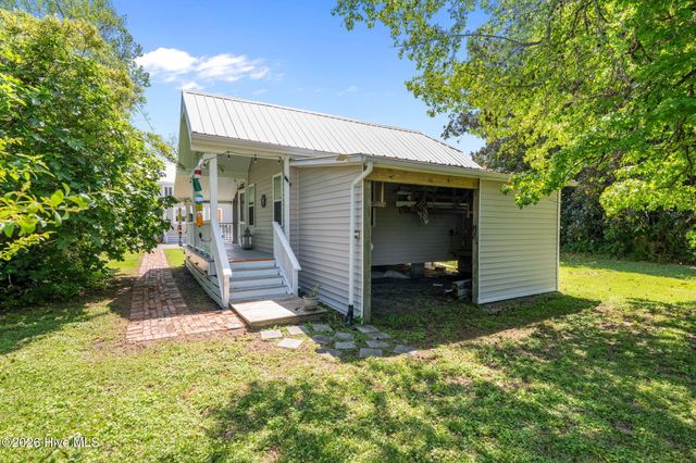 513 Broad Street, Oriental, NC 28571