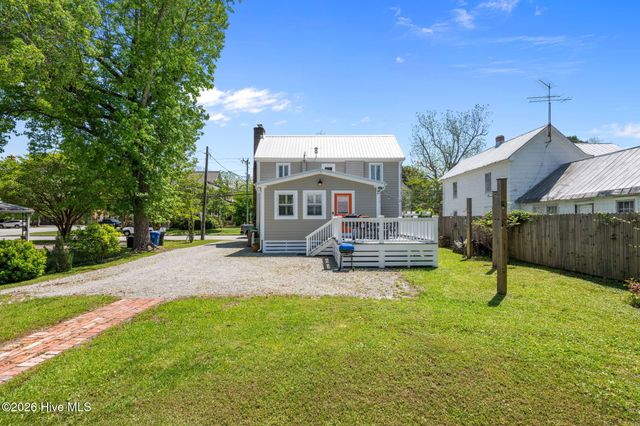 513 Broad Street, Oriental, NC 28571