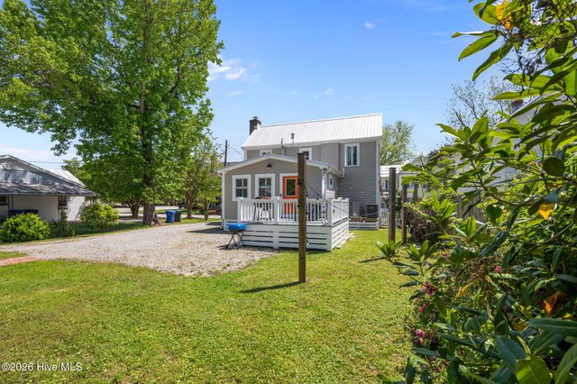 513 Broad Street, Oriental, NC 28571