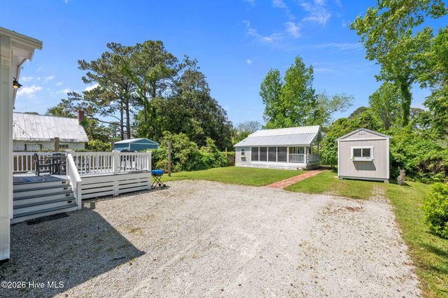 513 Broad Street, Oriental, NC 28571