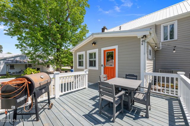 513 Broad Street, Oriental, NC 28571