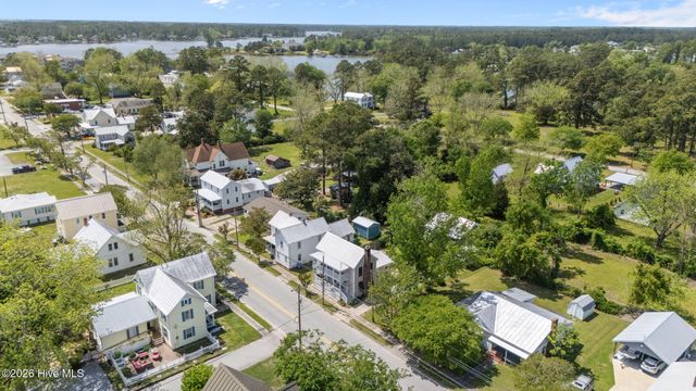 513 Broad Street, Oriental, NC 28571