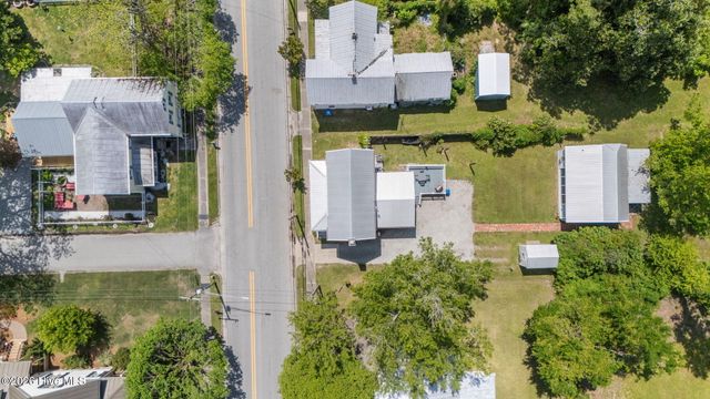 513 Broad Street, Oriental, NC 28571