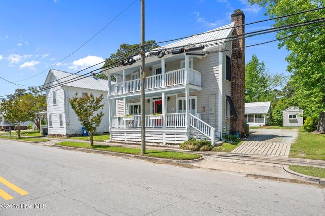 513 Broad Street, Oriental, NC 28571