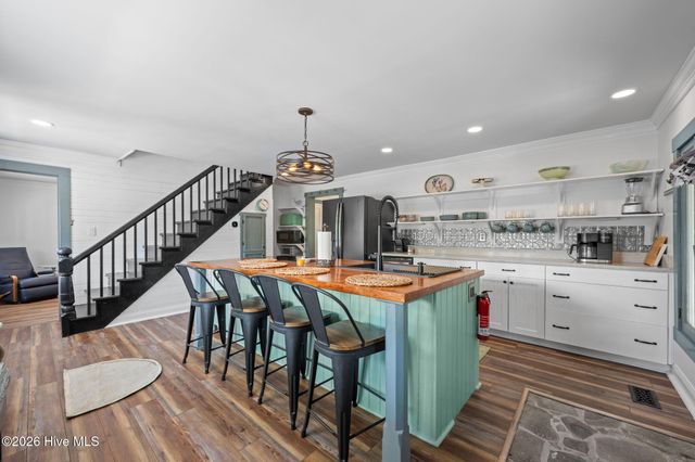 513 Broad Street, Oriental, NC 28571