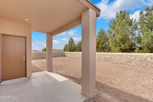 605 San Carlos Court, Fabens, TX 79838