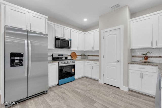 605 San Carlos Court, Fabens, TX 79838