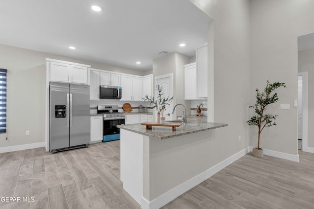 605 San Carlos Court, Fabens, TX 79838