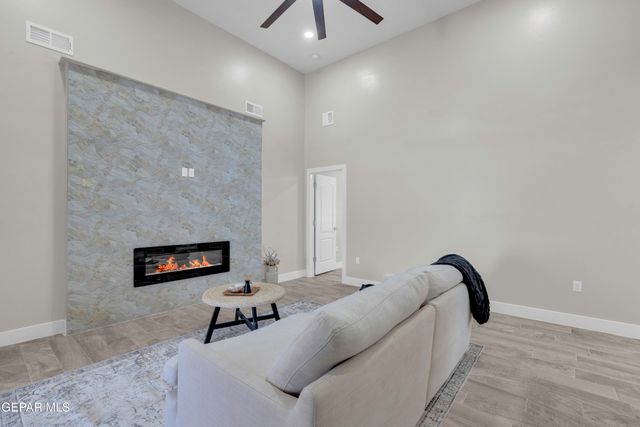 605 San Carlos Court, Fabens, TX 79838