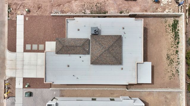 605 San Carlos Court, Fabens, TX 79838