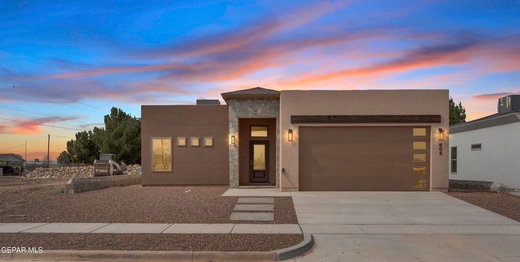 605 San Carlos Court, Fabens, TX 79838